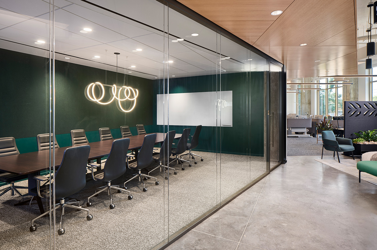 Austin Showroom Carousel-3