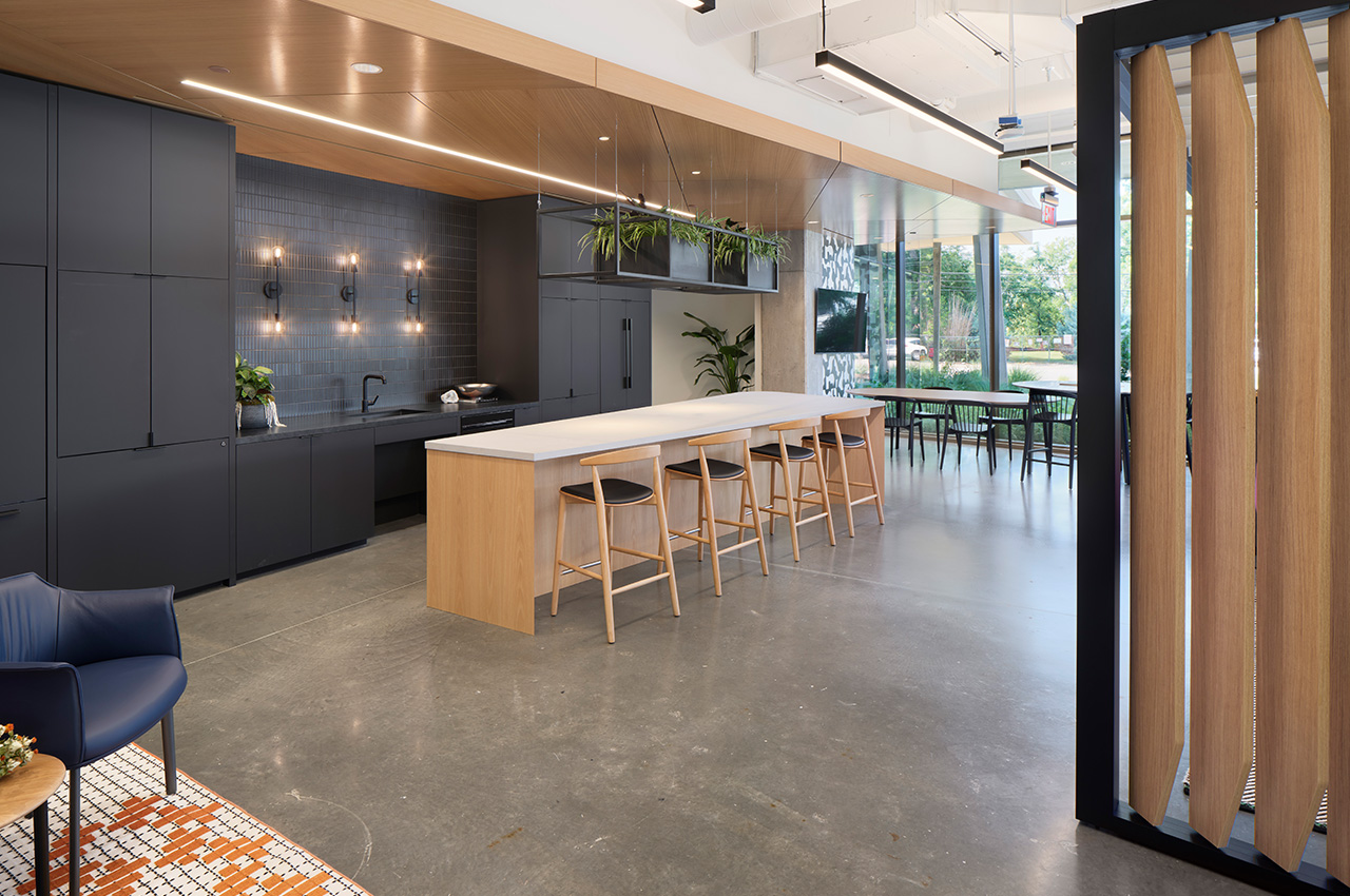 Austin Showroom Carousel-2