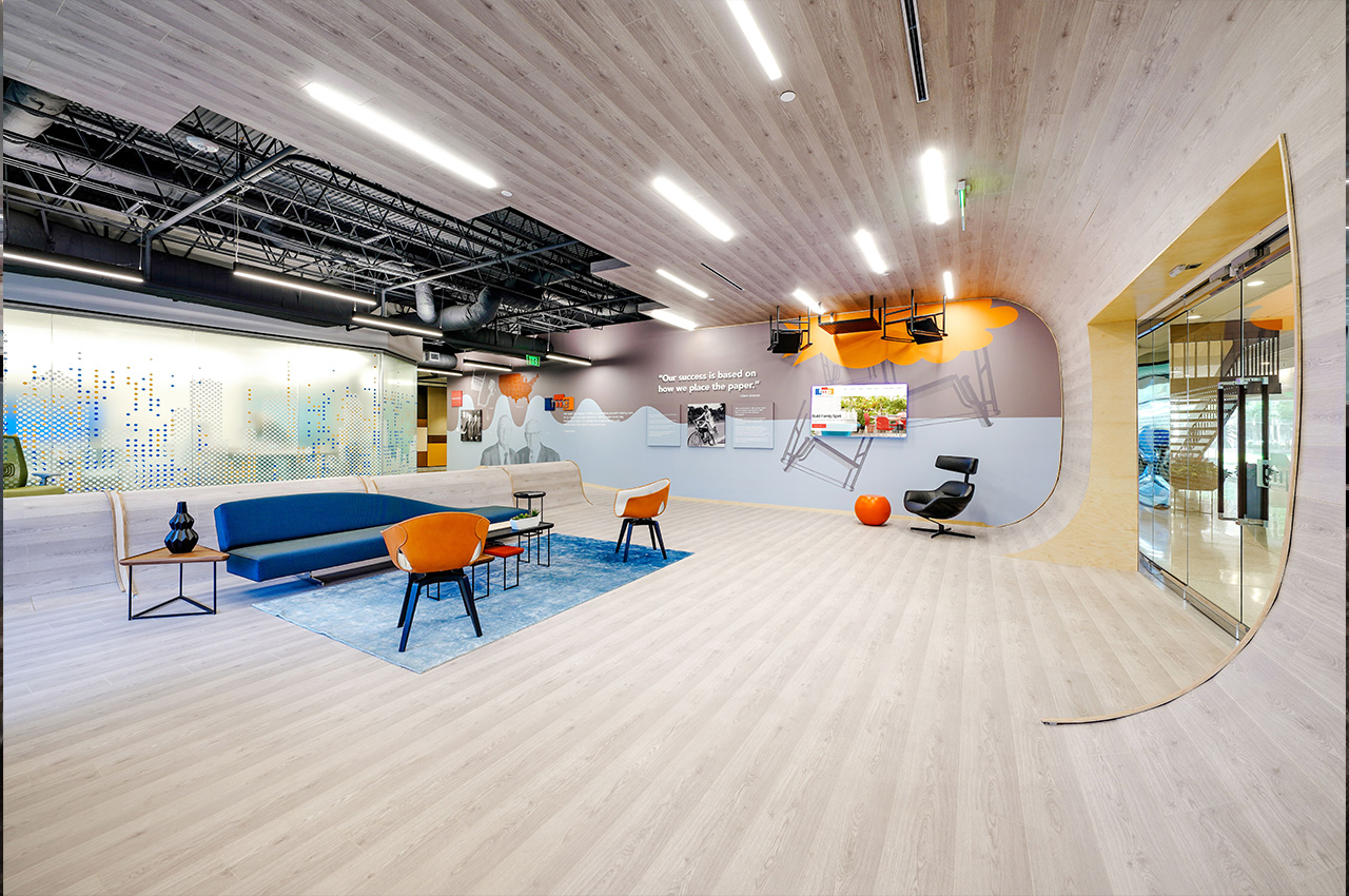 Houston Showroom Carousel-2