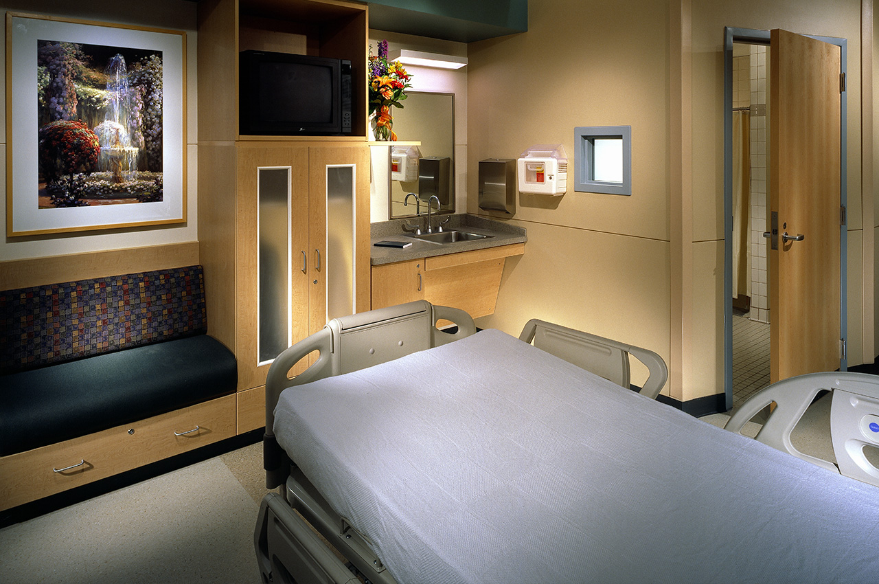 Tenet Centennial Medical Center-3_Carousel-3